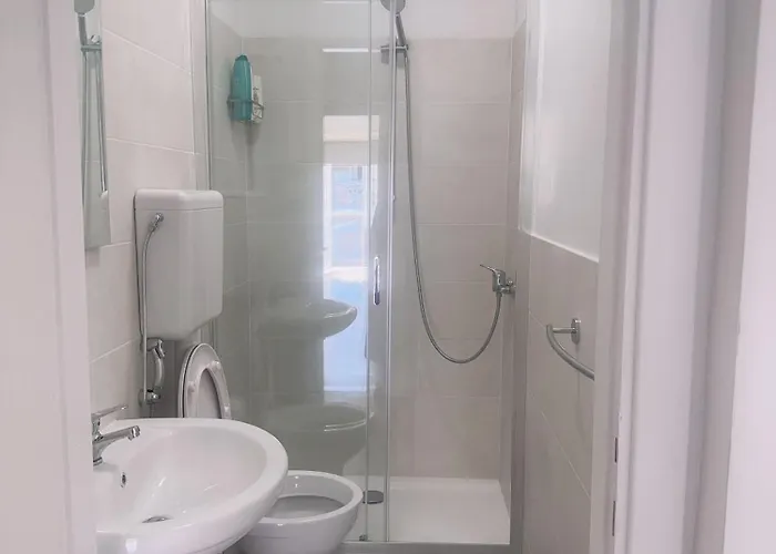 Lisa House Hostal Roma