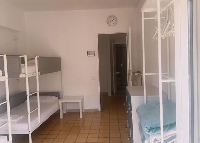 Lisa House Hostal Roma