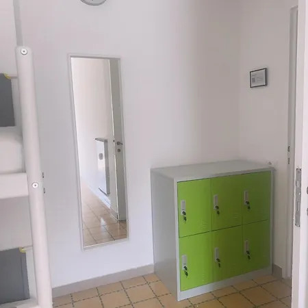 Lisa House Hostel *